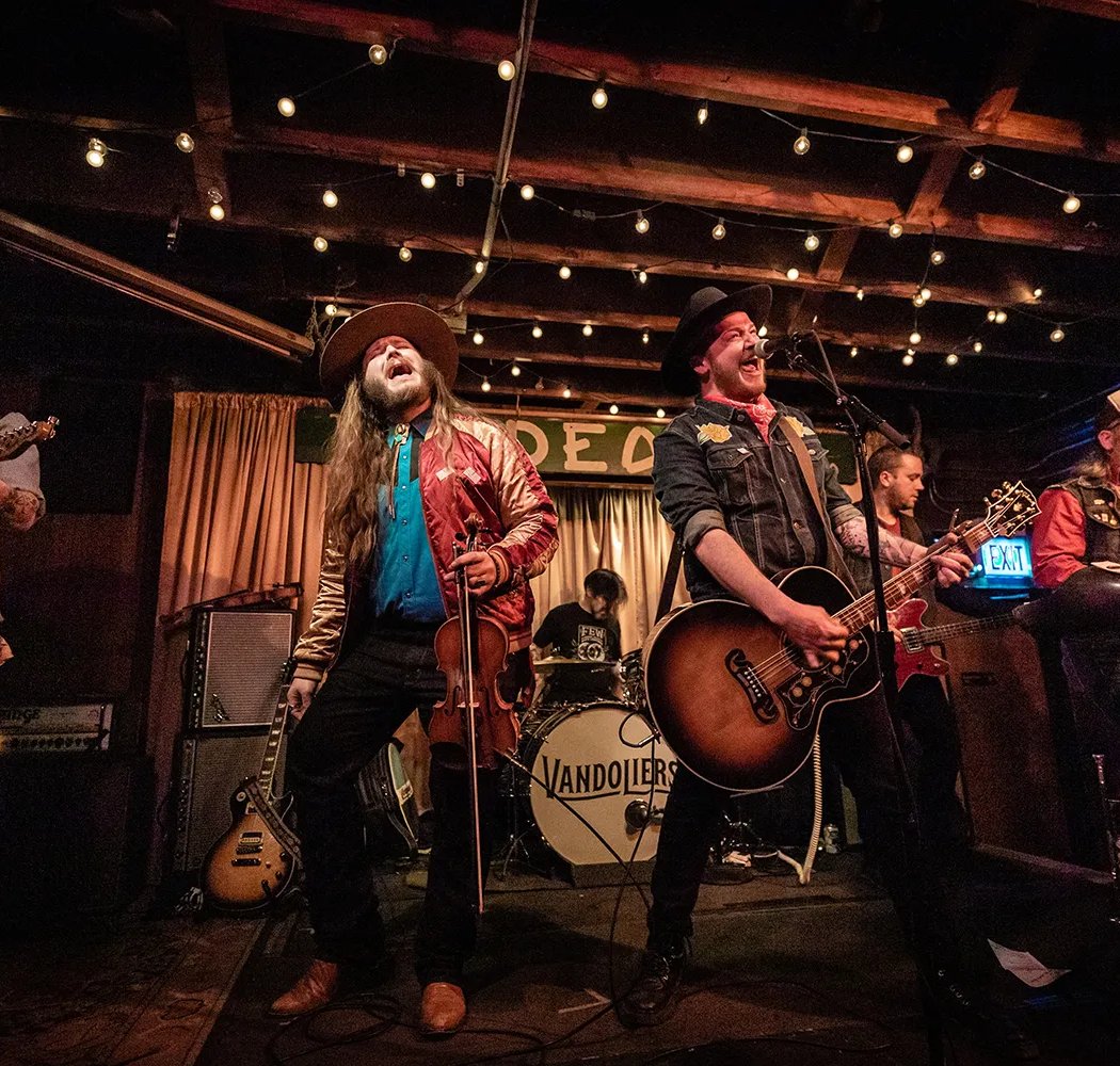 Vandoliers live performance 1